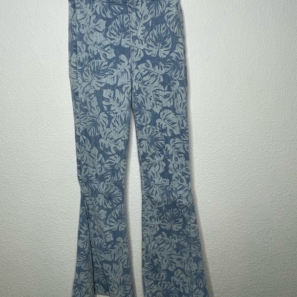 Show me your Mumu Blue jeans wide leg bell bottom Berkeley Bells small f… - Picture 2 of 11